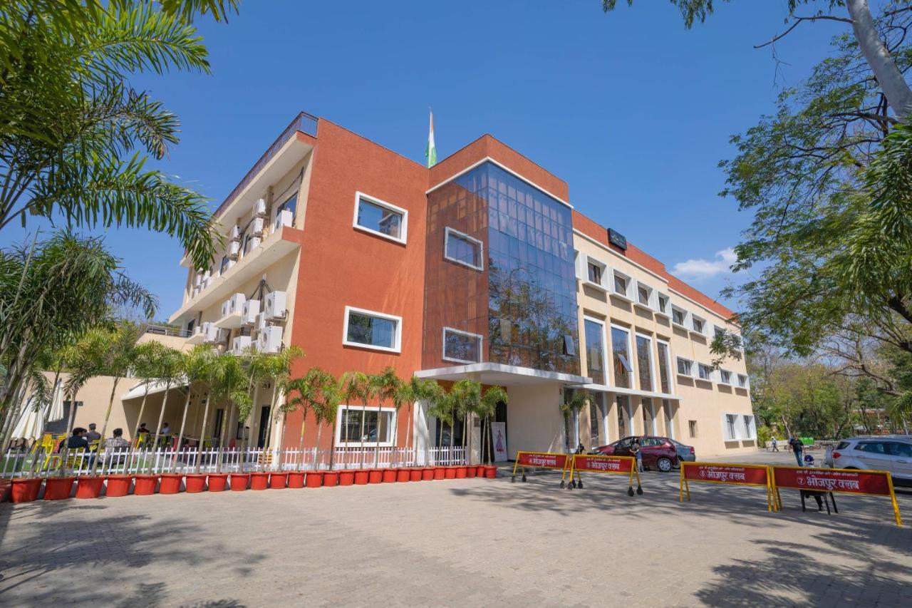 Hotel Stay Casa Bhopal Exteriör bild