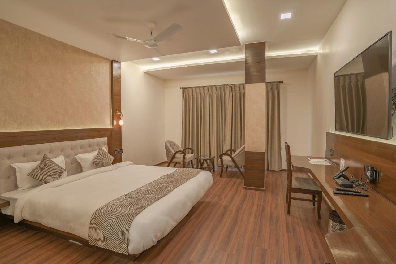 Hotel Stay Casa Bhopal Exteriör bild