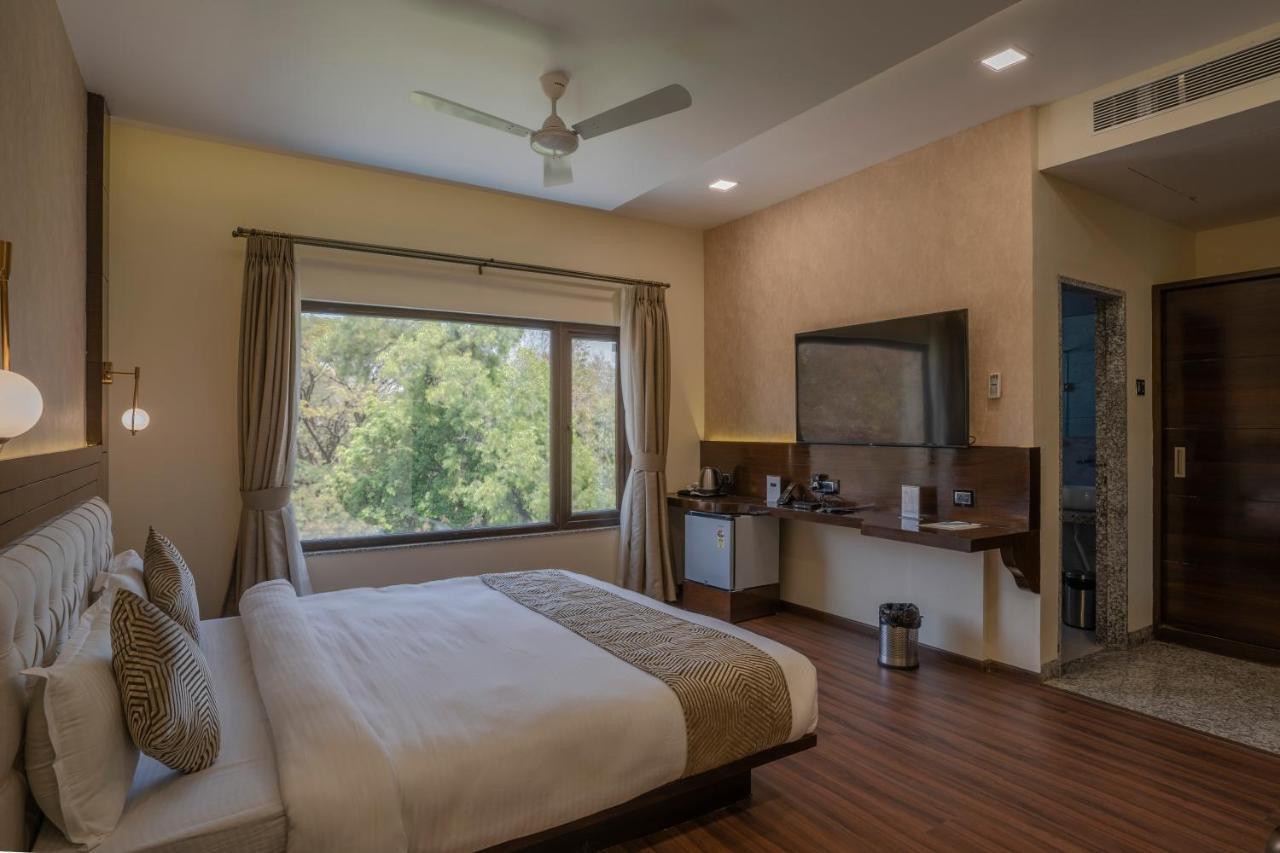 Hotel Stay Casa Bhopal Exteriör bild